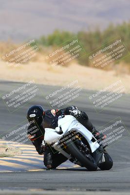 media/Apr-10-2022-SoCal Trackdays (Sun) [[f104b12566]]/Turn 10 (1pm)/